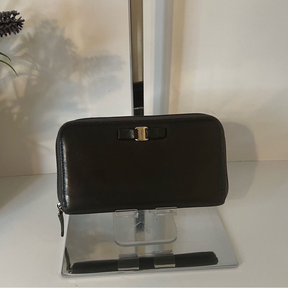 Authentic Salvatore Ferragamo Gray Zip Around Long Wallet